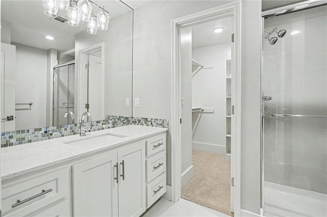17213 Goddard Street, Overland Park, KS 66221
