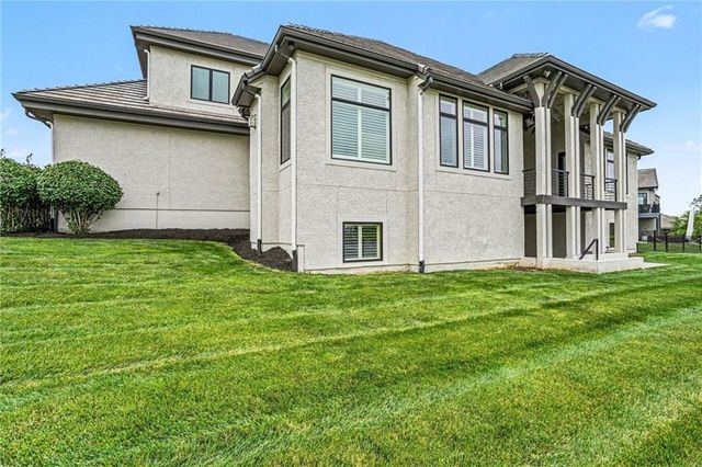 17213 Goddard Street, Overland Park, KS 66221