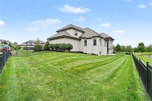 17213 Goddard Street, Overland Park, KS 66221