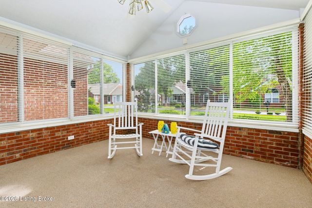 3520 Saint Andrews Village Cir, Louisville, KY 40241