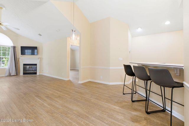 3520 Saint Andrews Village Cir, Louisville, KY 40241