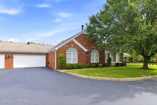 3520 Saint Andrews Village Cir, Louisville, KY 40241
