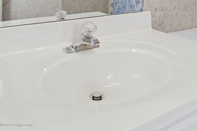 3520 Saint Andrews Village Cir, Louisville, KY 40241