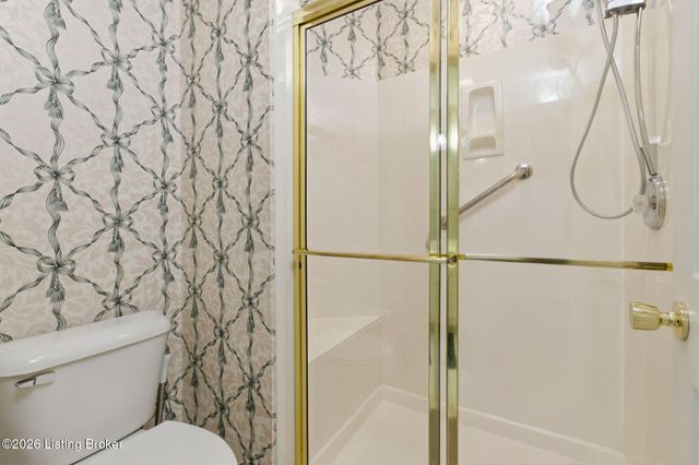 3520 Saint Andrews Village Cir, Louisville, KY 40241