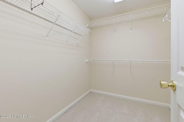 3520 Saint Andrews Village Cir, Louisville, KY 40241