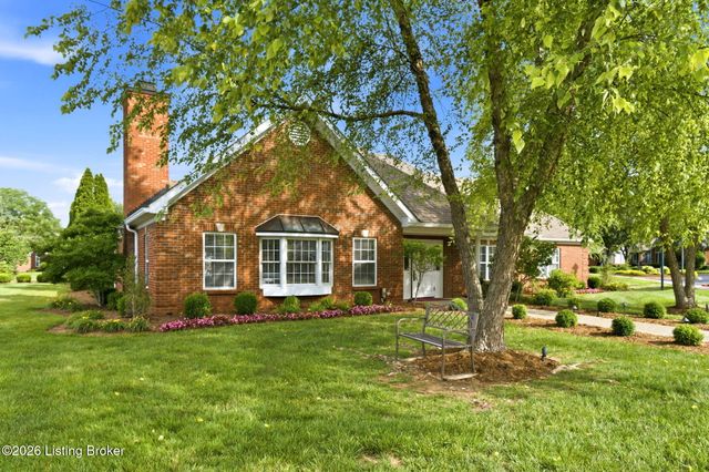 3520 Saint Andrews Village Cir, Louisville, KY 40241