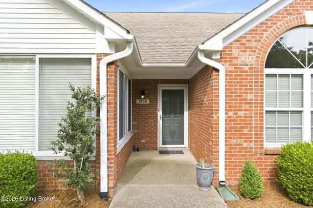 3520 Saint Andrews Village Cir, Louisville, KY 40241