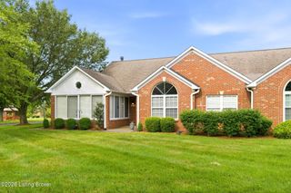 3520 Saint Andrews Village Cir, Louisville, KY 40241