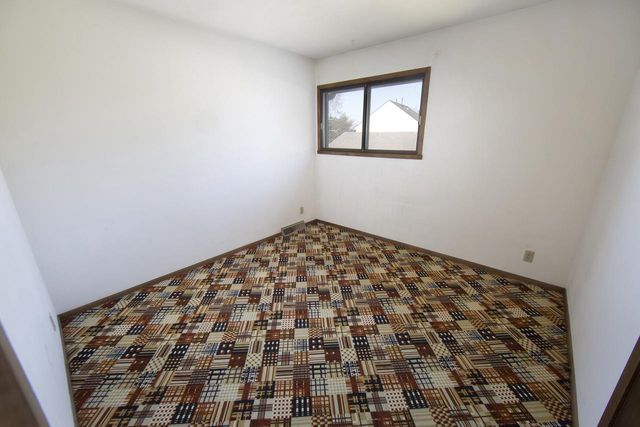 7222 S Delaine DRIVE, Oak Creek, WI 53154