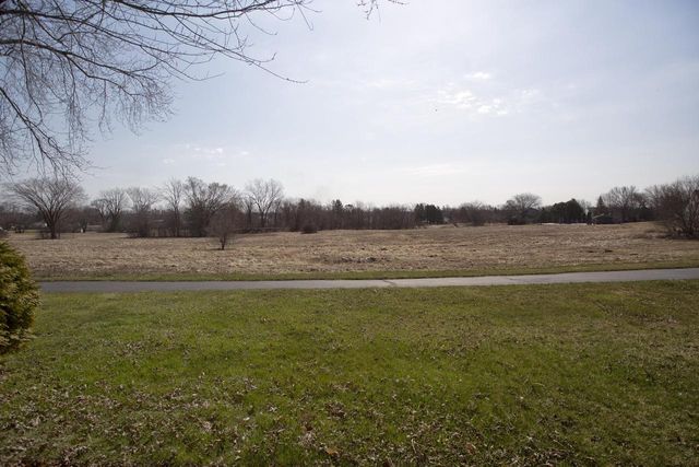 7222 S Delaine DRIVE, Oak Creek, WI 53154