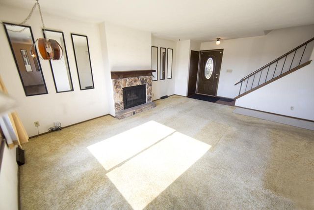 7222 S Delaine DRIVE, Oak Creek, WI 53154