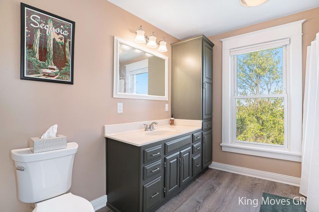 8600 S Keefer Highway, Portland Twp, MI 48875