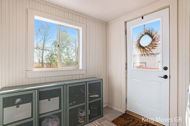 8600 S Keefer Highway, Portland Twp, MI 48875