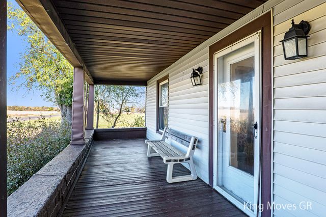 8600 S Keefer Highway, Portland Twp, MI 48875