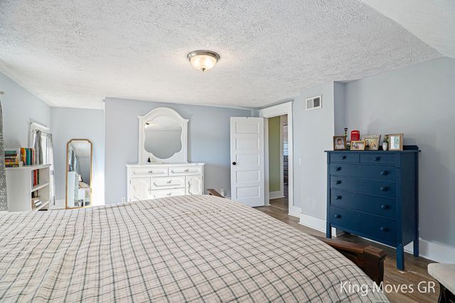 8600 S Keefer Highway, Portland Twp, MI 48875