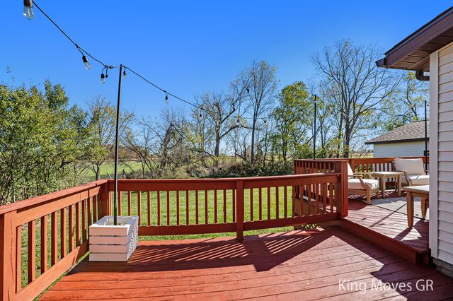 8600 S Keefer Highway, Portland Twp, MI 48875