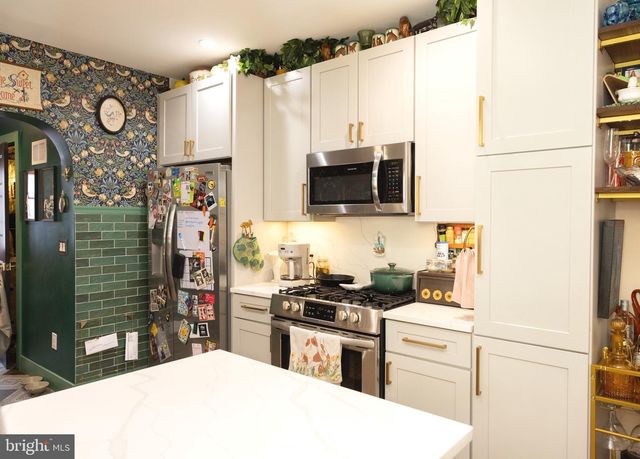 1010 S PAXON ST, Philadelphia, PA 19143