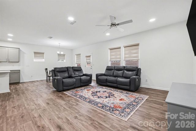 11126 Glasden Road, Charlotte, NC 28278