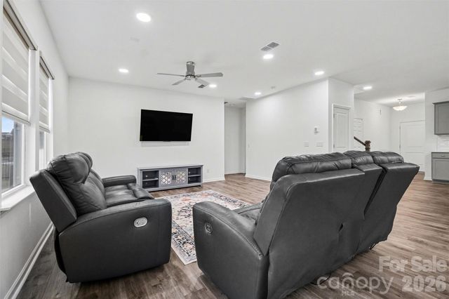 11126 Glasden Road, Charlotte, NC 28278