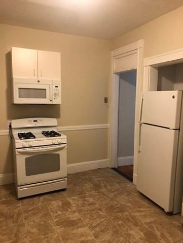 180 Lewis St 2, Lynn, MA 01902