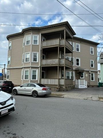 180 Lewis St 2, Lynn, MA 01902