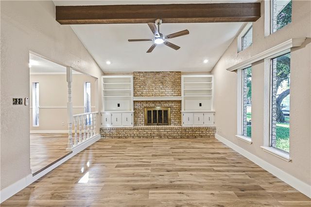 7405 Convair Dr, Corpus Christi, TX 78412