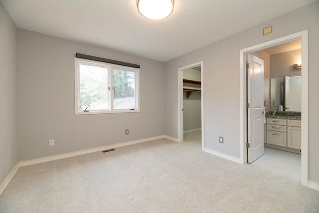 7129 Lakeridge Place, Texas Twp, MI 49009