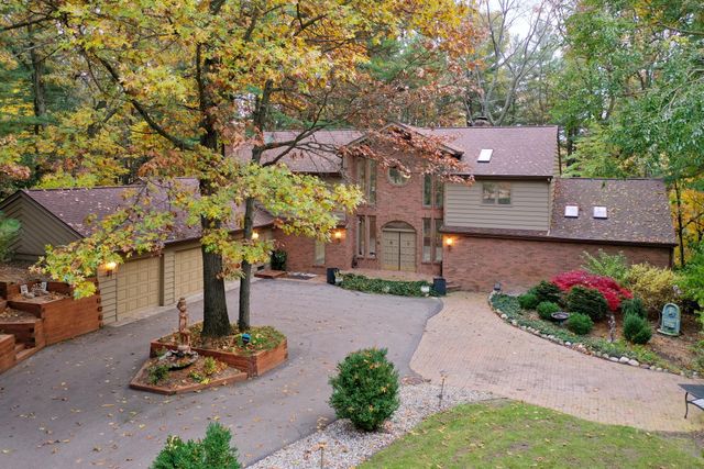 7129 Lakeridge Place, Texas Twp, MI 49009