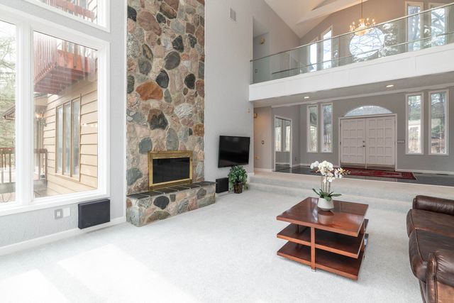 7129 Lakeridge Place, Texas Twp, MI 49009