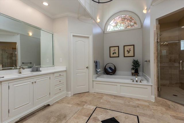 9330 GROVEWAY CV, Germantown, TN 38139
