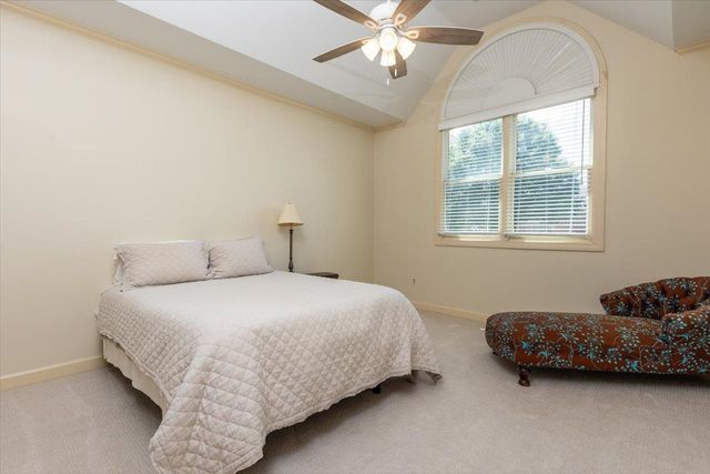 9330 GROVEWAY CV, Germantown, TN 38139