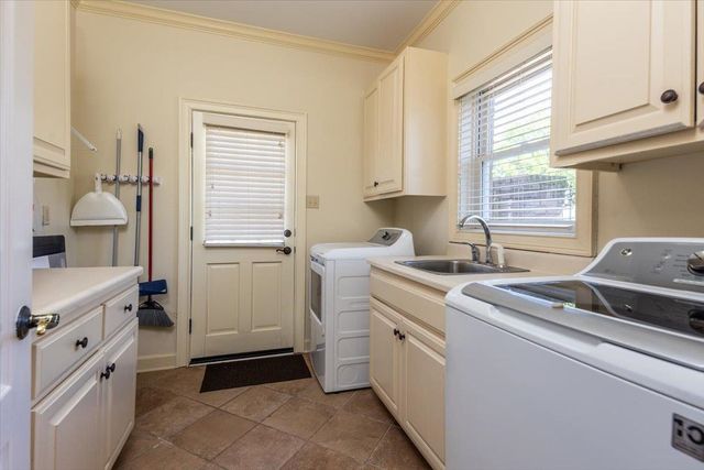 9330 GROVEWAY CV, Germantown, TN 38139