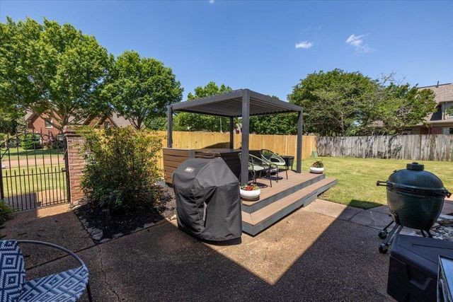 9330 GROVEWAY CV, Germantown, TN 38139