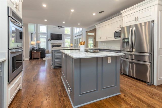 9330 GROVEWAY CV, Germantown, TN 38139