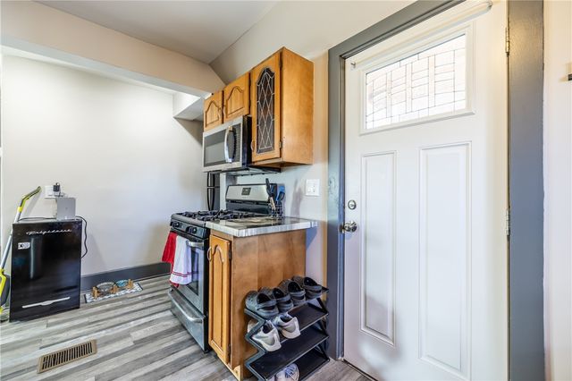 11 Hallenbeck Avenue, Geneva City, NY 14456