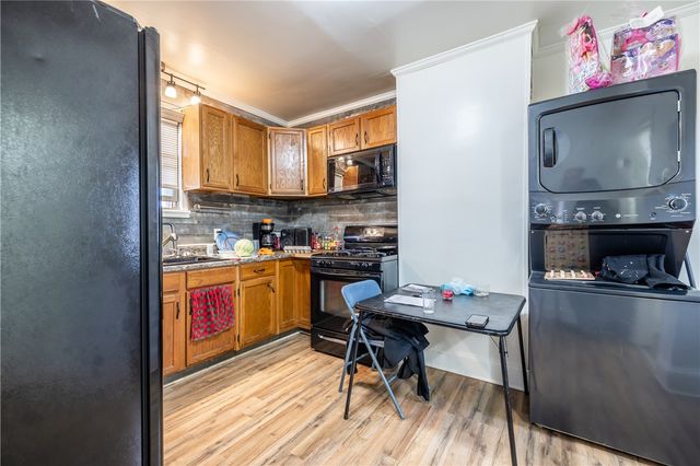 11 Hallenbeck Avenue, Geneva City, NY 14456