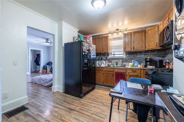 11 Hallenbeck Avenue, Geneva City, NY 14456