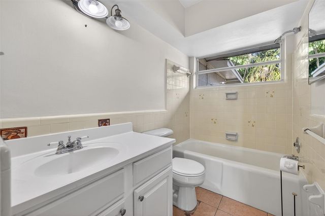11234 68TH AVENUE N, Seminole, FL 33772