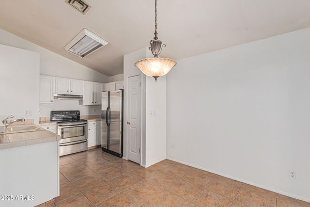 3022 E Michigan Avenue, Phoenix, AZ 85032