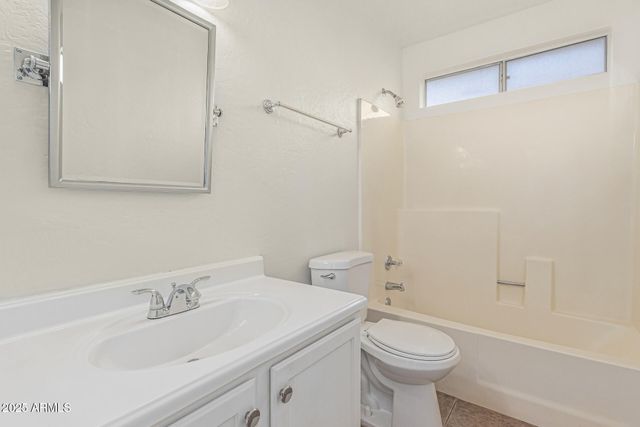 3022 E Michigan Avenue, Phoenix, AZ 85032