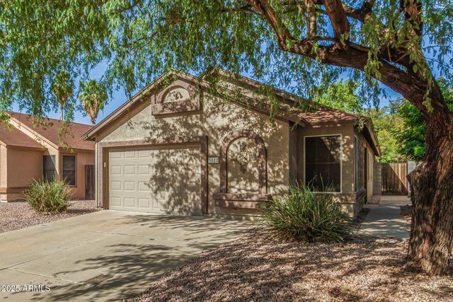 3022 E Michigan Avenue, Phoenix, AZ 85032