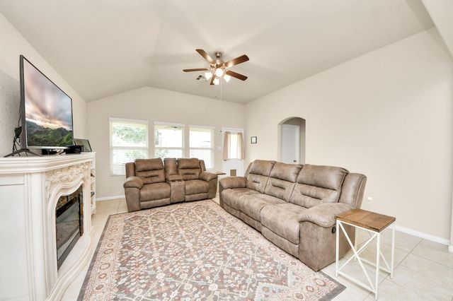 2106 Indian Clearing Trail, Rosenberg, TX 77471