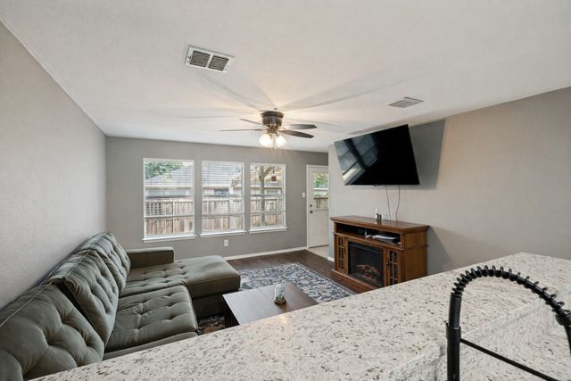 2224 Southway, Denton, TX 76207