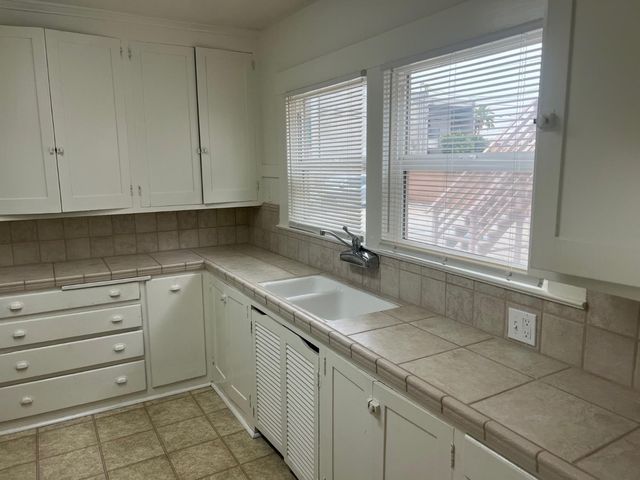 1308 N Linden Avenue, Fresno, CA 93728