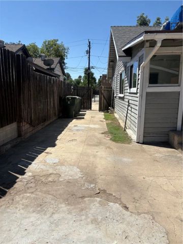805 Merrett Drive, Pasadena, CA 91104