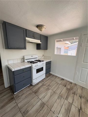 805 Merrett Drive, Pasadena, CA 91104
