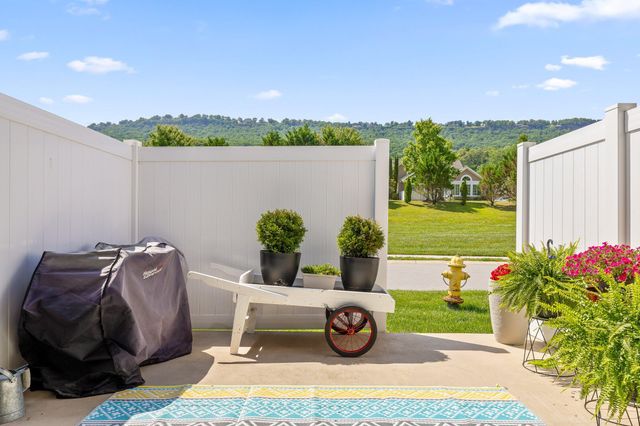 3352 Stone Creek Drive, Chattanooga, TN 37405