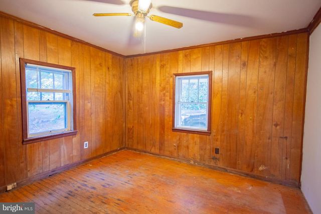 628 BROWNVILLE LN, Charles Town, WV 25414