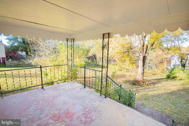 628 BROWNVILLE LN, Charles Town, WV 25414