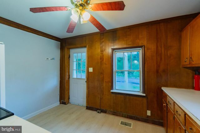 628 BROWNVILLE LN, Charles Town, WV 25414